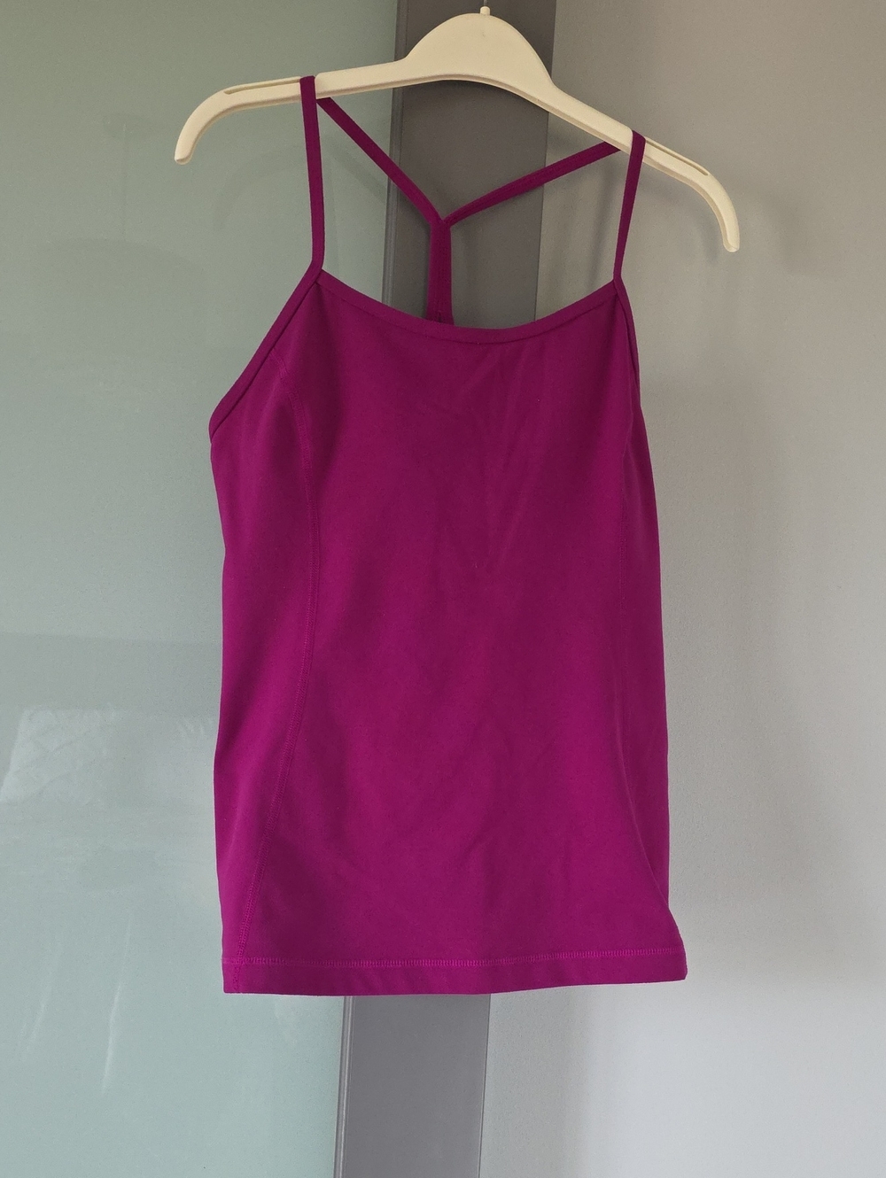 Under Armour Size M Racerback Tank Top
